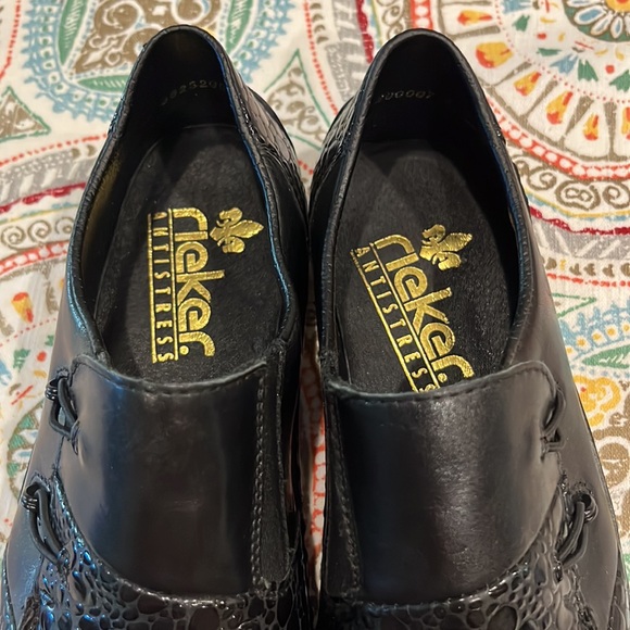 Rieker Antistress Leather Loafer size 39 (US 8) - Picture 8 of 8